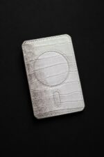 Crocodile magnetic card holder - Image 2